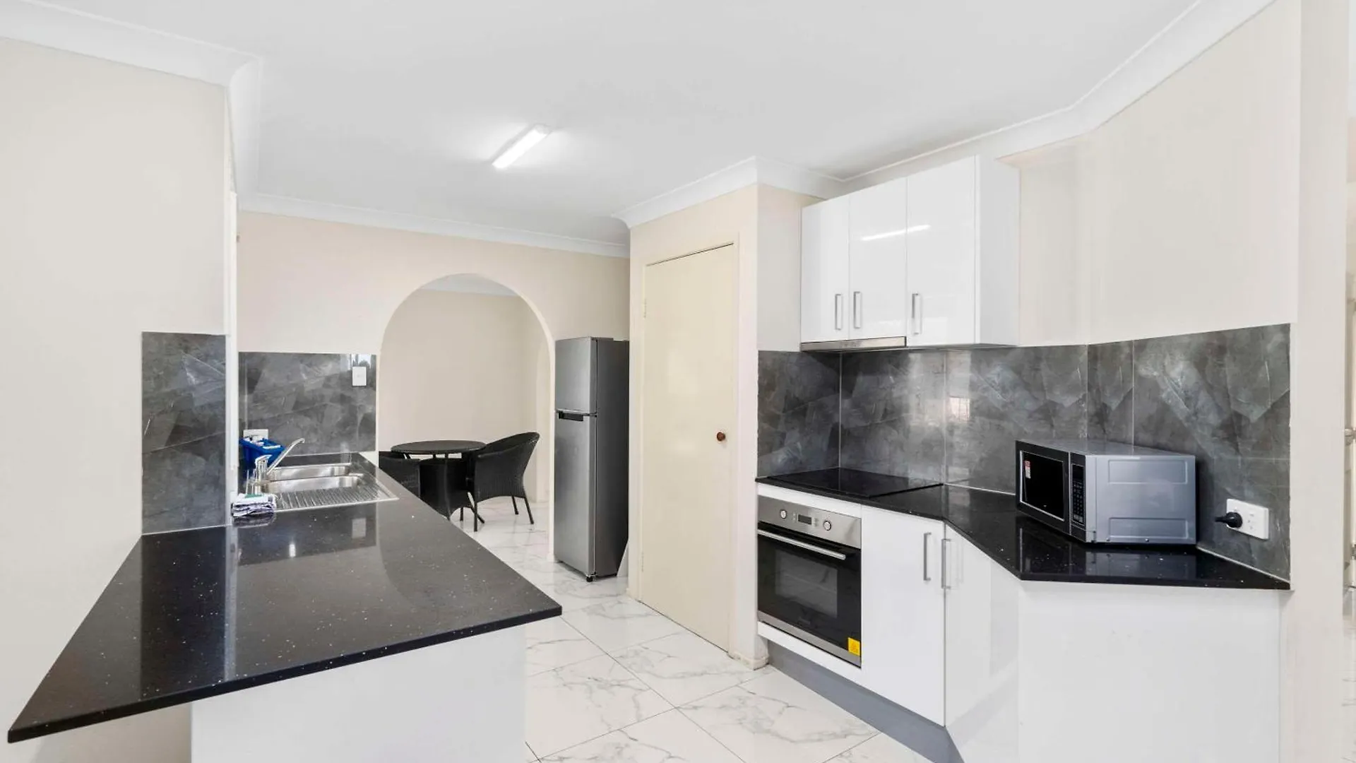 Econo Lodge Waterford Loganlea 0*,  Australië