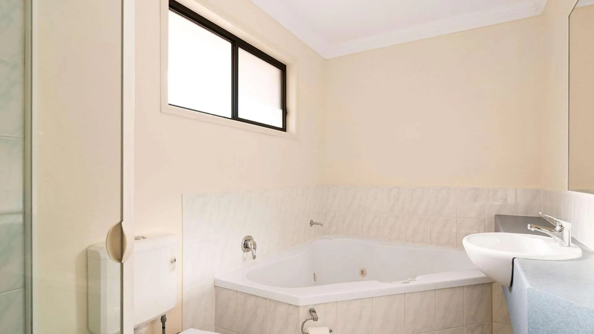 Econo Lodge Waterford Loganlea